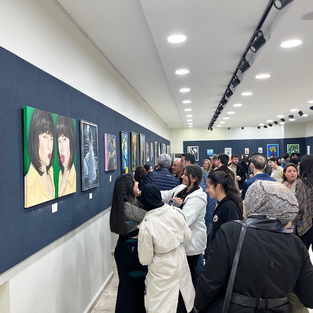 Diyarbakır'da "Kesişen Yollar" sergisi açıldı