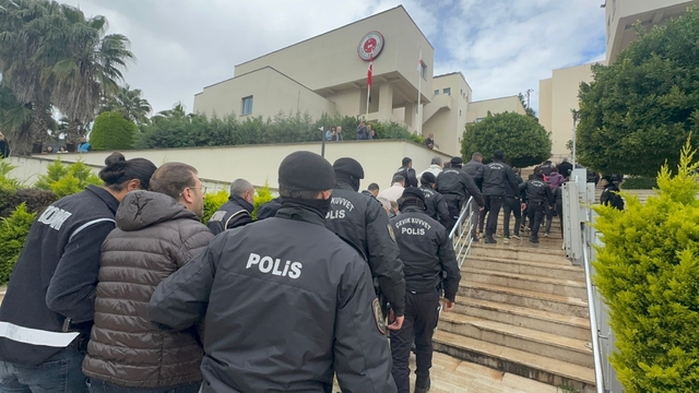 Marmaris'teki rüşvet operasyonunda 4 tutuklama