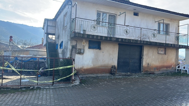 Manisa'da dehşet gecesi: Boşanma aşamasındaki eşini ve ailesini katletti