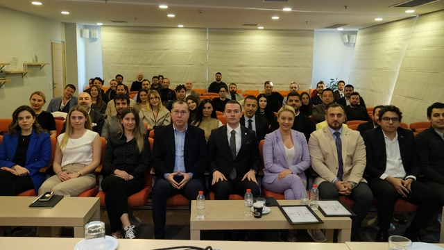 EGİAD'da, 2060 makro görünüm masaya yatırıldı