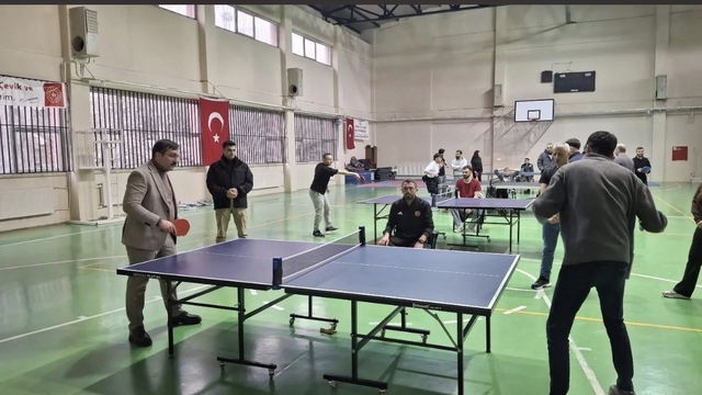 Bingöl'de masa tenisi turnuvası başladı