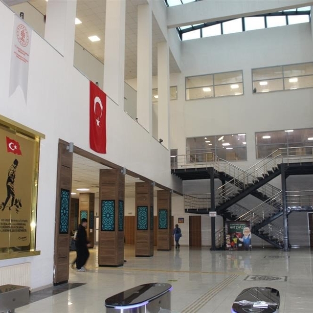 Sivas'ta 2025'te kütüphaneleri 1 milyon kişi ziyaret etti