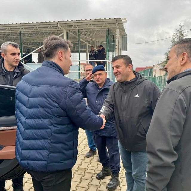 Emniyet Müdürü Çağlar Pazaryeri'nde denetim yaptı