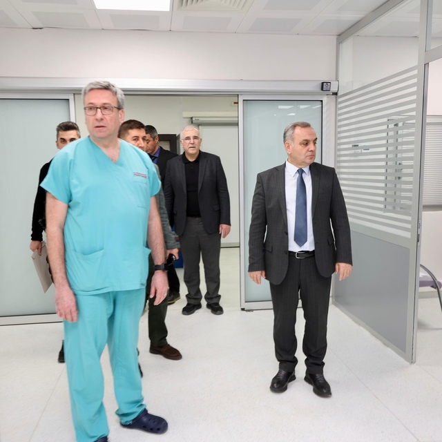 Rektör Prof. Dr. Altun, PET - BT Ünitesinin yenileme çalışmalarını inceledi