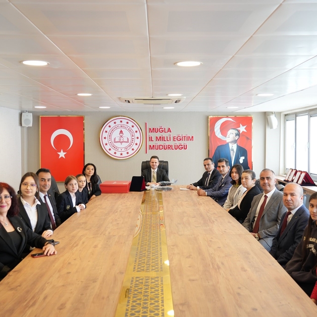 Muğla'nın genç tasarımcıları "Savunmadan sanata" ödülleriyle taçlandı