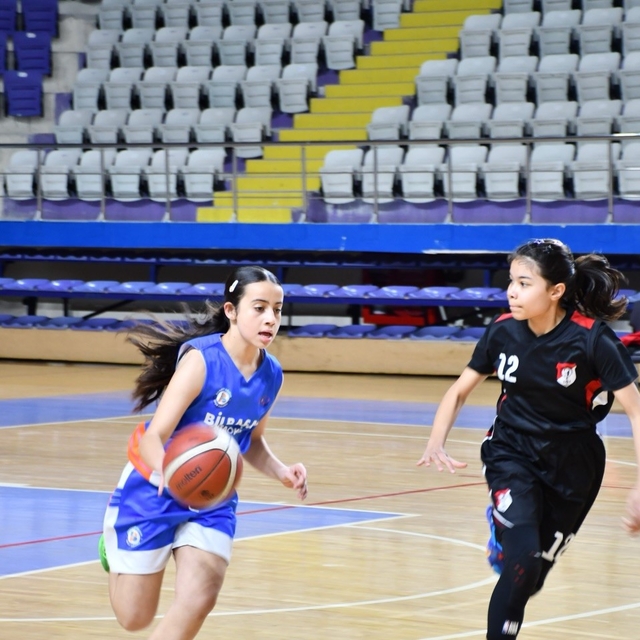 Küçükler basketbol grup müsabakaları başladı