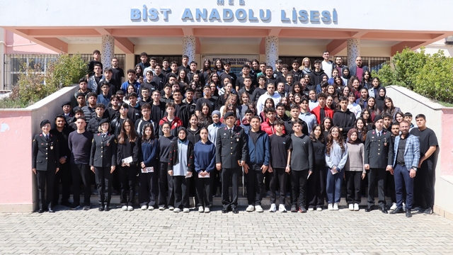 Gaziantep'te öğrencilere jandarma mesleği tanıtıldı