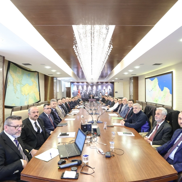 Samsun Valiliği: "Yeşil Vatanımızı ve geleceğimizi ateşe atmayalım"