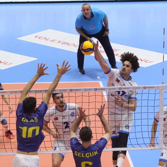 Arkas Spor yarı final maçında