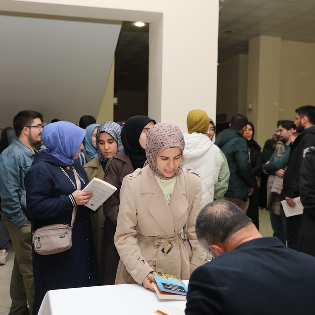NÖHÜ'de "Kayıp Coğrafya'nın İzinde: Kudüs ve Doğu Türkistan" konferansına y...
