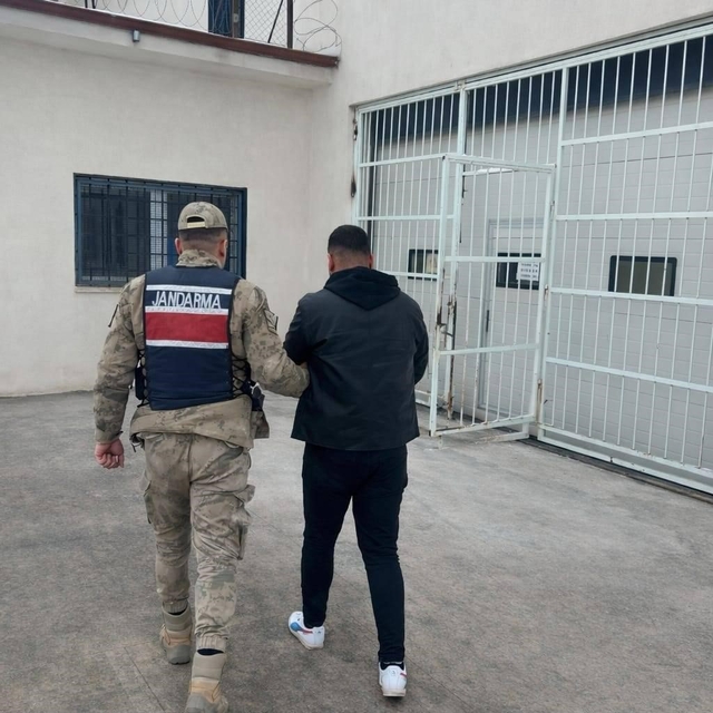 Şanlıurfa'da 10 yıl hapis cezası bulunan firari yakalandı