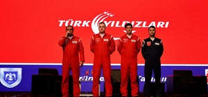 Türk Yıldızları, gençlere tecrübelerini anlattı