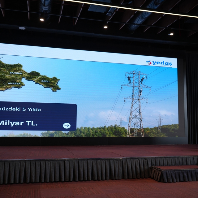 Samsun'a 25 milyar TL'lik enerji yatırımı
2026 yılında 110 bin adet LED arm...