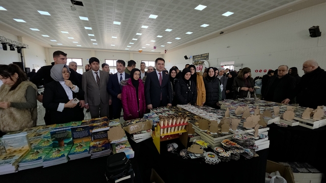 Hassa'da kitap şenliği