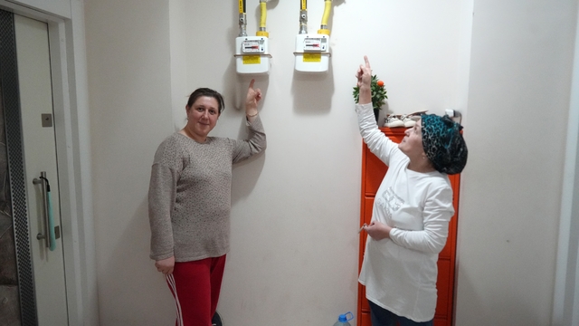 Gaz kaçağıyla tatil kabusa dönüştü: "Havaya uçabilirdik"
Apartman sakinleri bayramda facianın eşiğinden döndü
Burcu İskenderoğlu: "Bayram günü nereyi arayacağımızı, nasıl usta bulacağımızı şaşırdık. Bu sorunu kendi imkanlarımızla çözdük"