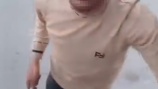 TIR şoförü, kazanın ardından meslektaşının aracına demir sopayla saldırdı