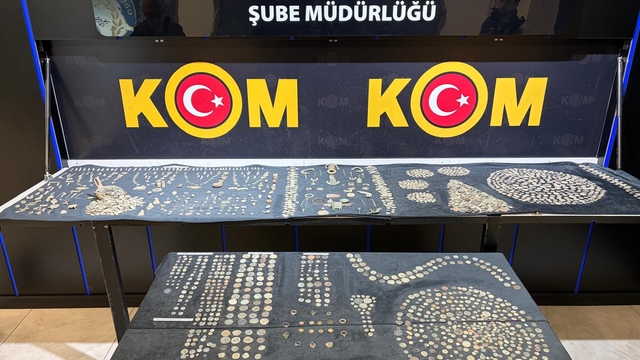 Ankara'da 6 bin 382 parça tarihi eser ele geçirildi