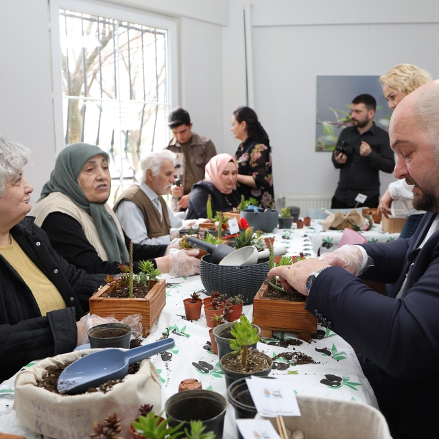 Huzurevi sakinleri hayallerini minyatürlere sığdırdı