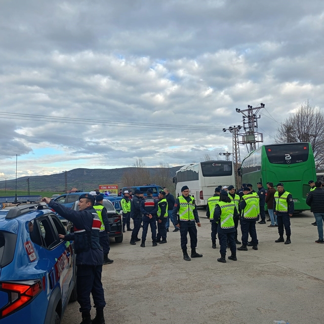 Tokat'taki izinsiz gösteriye geçit verilmedi