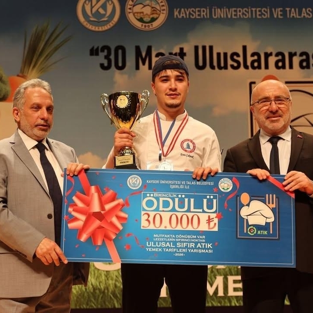 BEUN Aşçılık Programı Öğrencisi Çakmak'tan Türkiye Şampiyonluğu