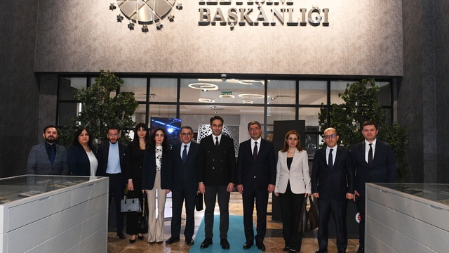 Azerbaycan Medya Kalkınma Ajansı heyeti, Dezenformasyonla Mücadele Merkezini ziyaret etti