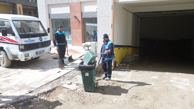 Akpınar Çarşısı'nda temizlik çalışmaları başladı