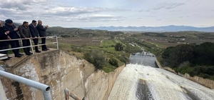 Afşar Barajında sevindiren doluluk Sarıgöl ve Alaşehir kaymakamları barajda inceleme yaptı