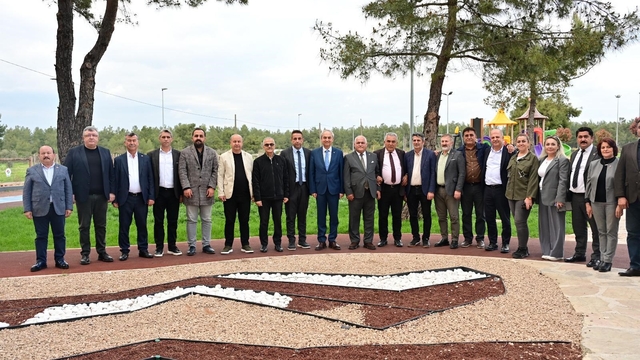 Kocagöz ile ortak akılla yönetilen Kepez'de hizmet turu