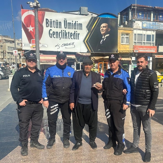 Polisten zamanında müdahale: 450 bin TL'lik dolandırıcılık engellendi