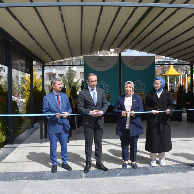 İscehisar'da el sanatları sergisi açıldı