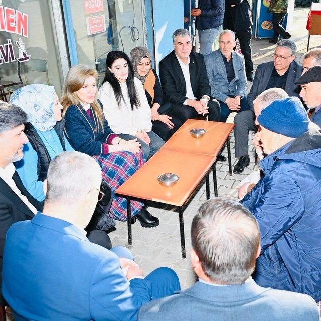 Ölmeztoprak'tan Kale'de tespit ve temaslar
Kayısı bahçelerinde incelemelerd...