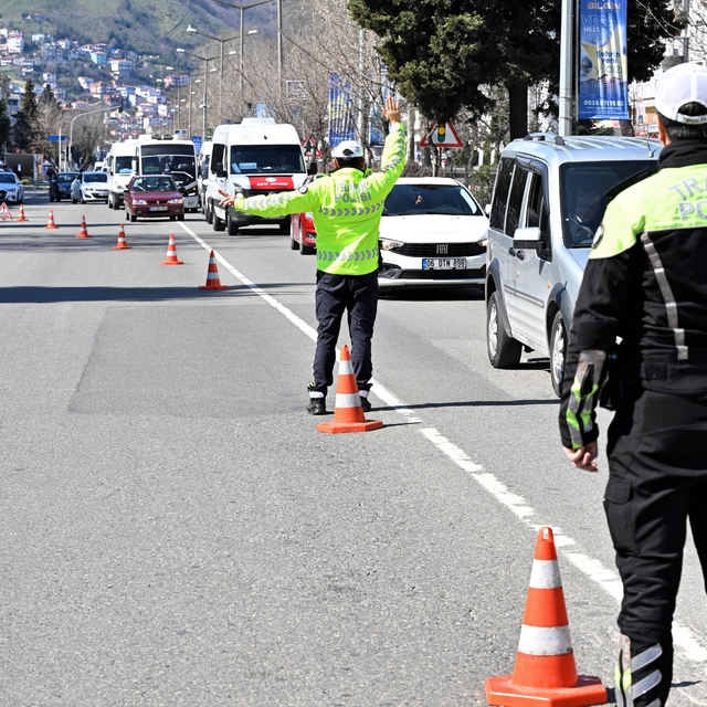 Ordu'da bir haftada 20 binden fazla araç ve sürücüsü denetlendi