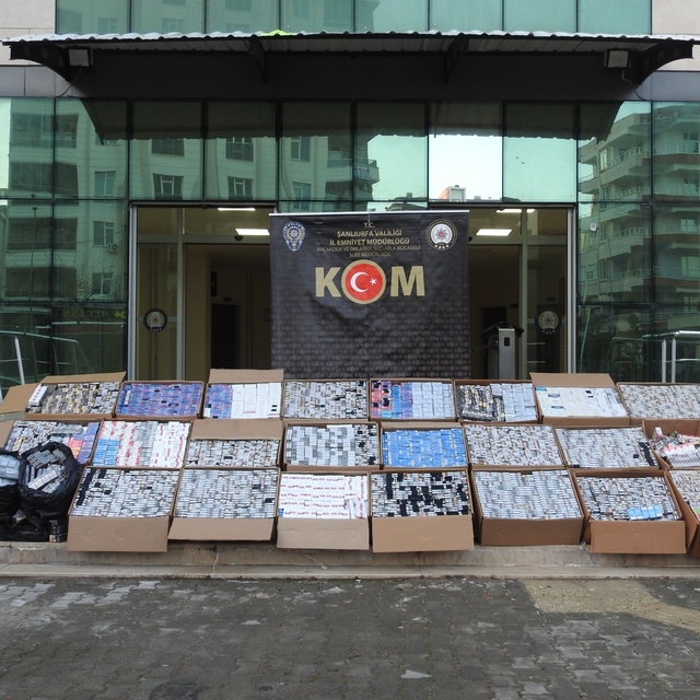 Şanlıurfa'da 30 bin paket kaçak sigara ele geçirildi