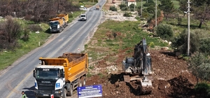 Aydın Büyükşehir, Akbük'te yol yenileme çalışmalarını sürdürüyor