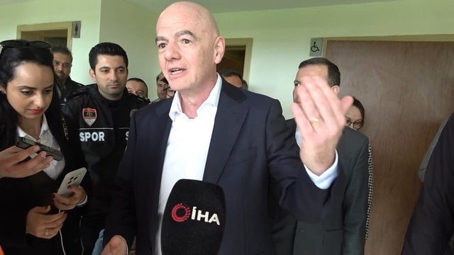 Gianni Infantino, İran Milli Takımı ile görüştü: "Maç oynanacak"