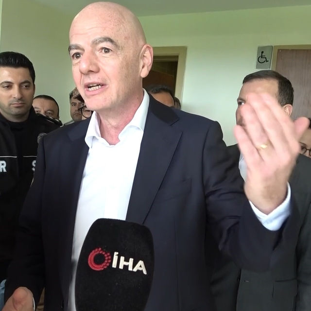 Gianni Infantino, İran Milli Takımı ile görüştü: "Maç oynanacak"
