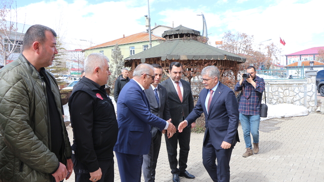 Bingöl'de 230 deprem konutu için kura çekildi