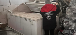 Sakarya'da 200 kilo tarihi geçmiş tavuk eti ele geçirildi