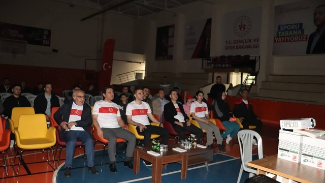 Selendi'de milli sevinç