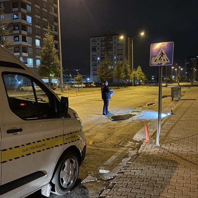 Bıçaklı kavgada ağabey-kardeş yaralandı: 2 yaralı