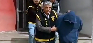 Yatağa bağımlı oğlu için biriktirdiği 1,8 milyon lira değerindeki altınları alıp, dolandırdılar