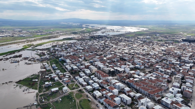 Bursa'nın sular altında kalan arazileri böyle görüntülendi