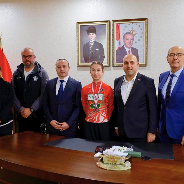 Dünya Şampiyonası yolcusu Tunçel için Akhisar'da ziyaret trafiği