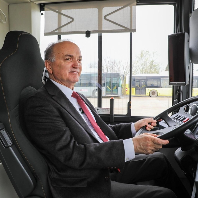 Düzce'de artan yolcu sayısına elektrikli otobüsler çare olacak
Düzce Beledi...