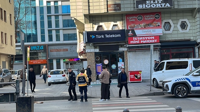 Motosikletin çarptığı yaya yaralandı