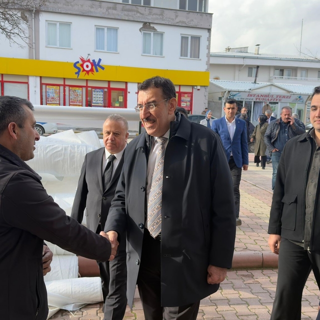 Milletvekili Tüfencki Arguvan'da temaslarda bulundu