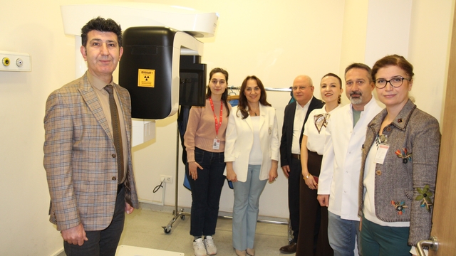 Denizli'de ağız ve diş sağlığı hizmetlerinde önemli adımlar atılmaya devam ediyor
Denizli İl Sağlık Müdürü Uz. Dr. Berna Öztürk; "Sağlık Bakanlığımızın kalite politikaları doğrultusunda ilimizde sağlık alt yapımızı sürekli yeniliyoruz"