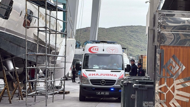 Bodrum açıklarında göçmen botu battı: 18 ölü (2)