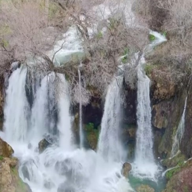 Sivas'ın doğa harikası Sızır Şelalesi coştu