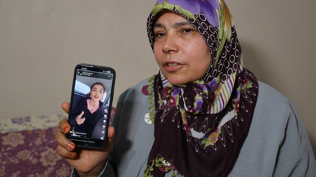 Tiktok'a kapıldı, ailesinden koptu: Annenin feryadı yürek dağladı
Bipolar hastası genç kadın, 9 aydır evinden uzakta
Bipolar hastası kızı evden kaçan anne:
"Kızım her türlü istismara açık durumda"
"Tiktok'a düştü, assolist olma hevesiyle evini, yuvasını yıktı"